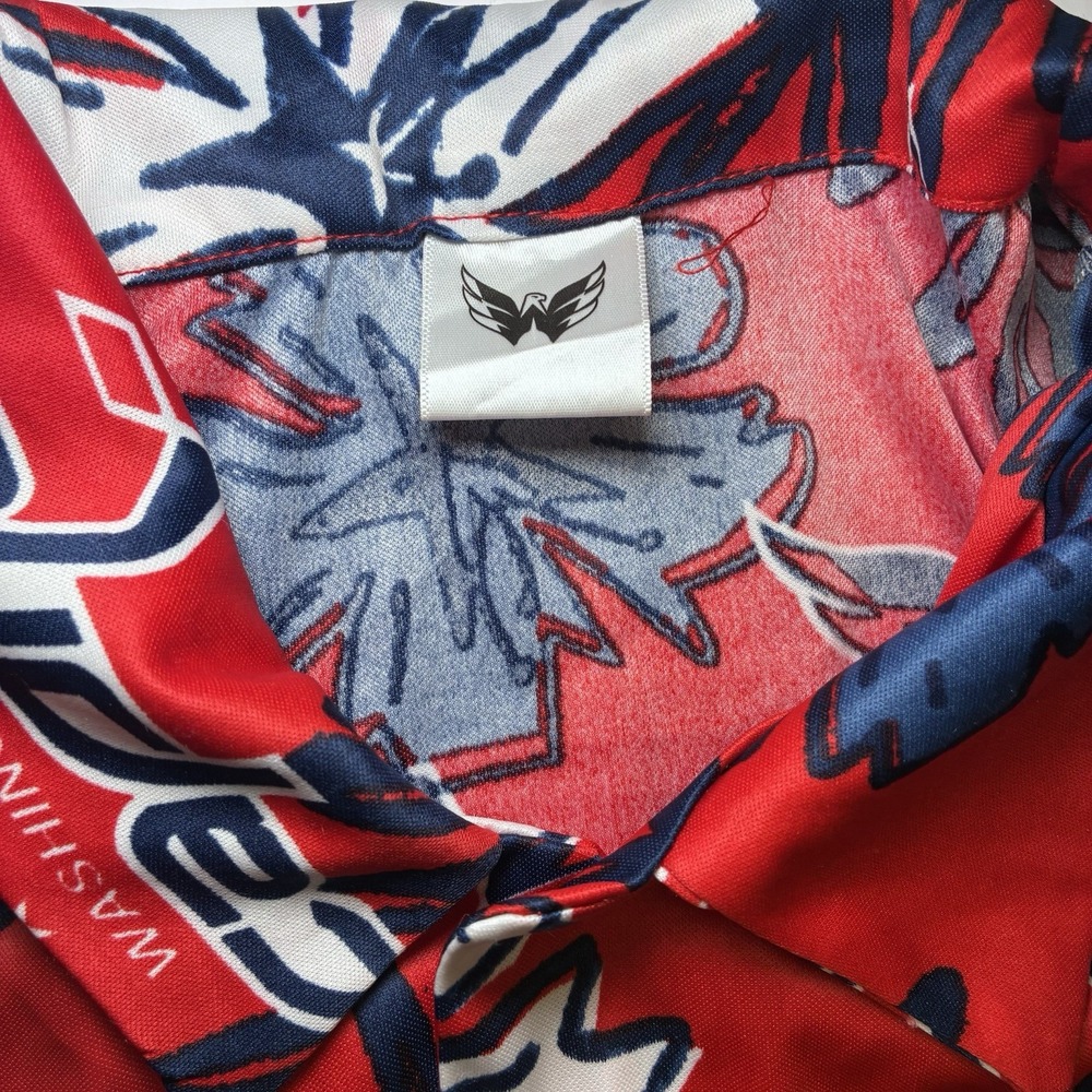 Washington Capitals Men's XL Red Hawaiian Button Down. NHL. Short Sleeve. - Picture 5 of 8